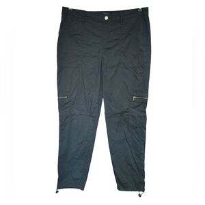 EUC Rafaella Black Relaxed Fit Cropped Jogger Pants Size 12